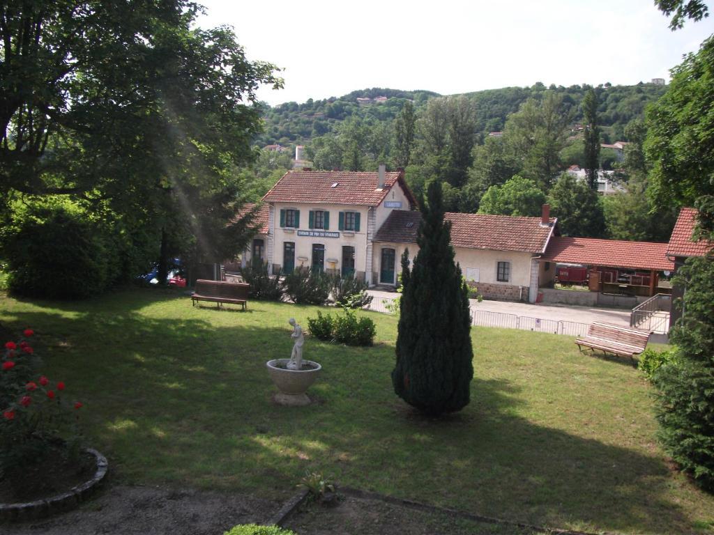 Chambres d'Hôtes L'Etape Ardèchoise Lamastre Esterno foto